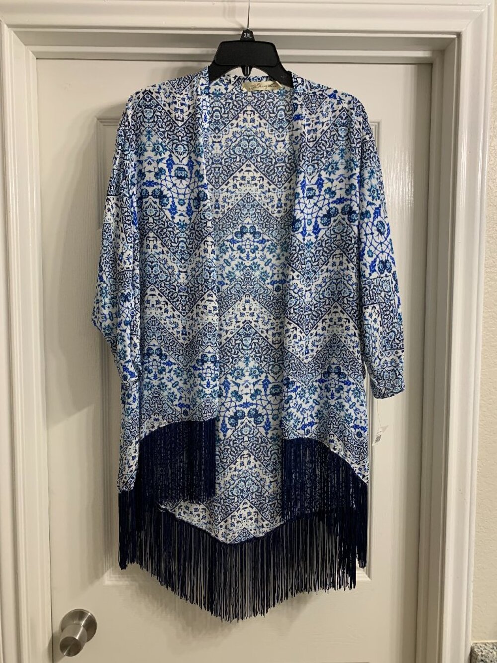 Liberty Love Women's Blue and White Kimono Jacket, Size L (NWT)
